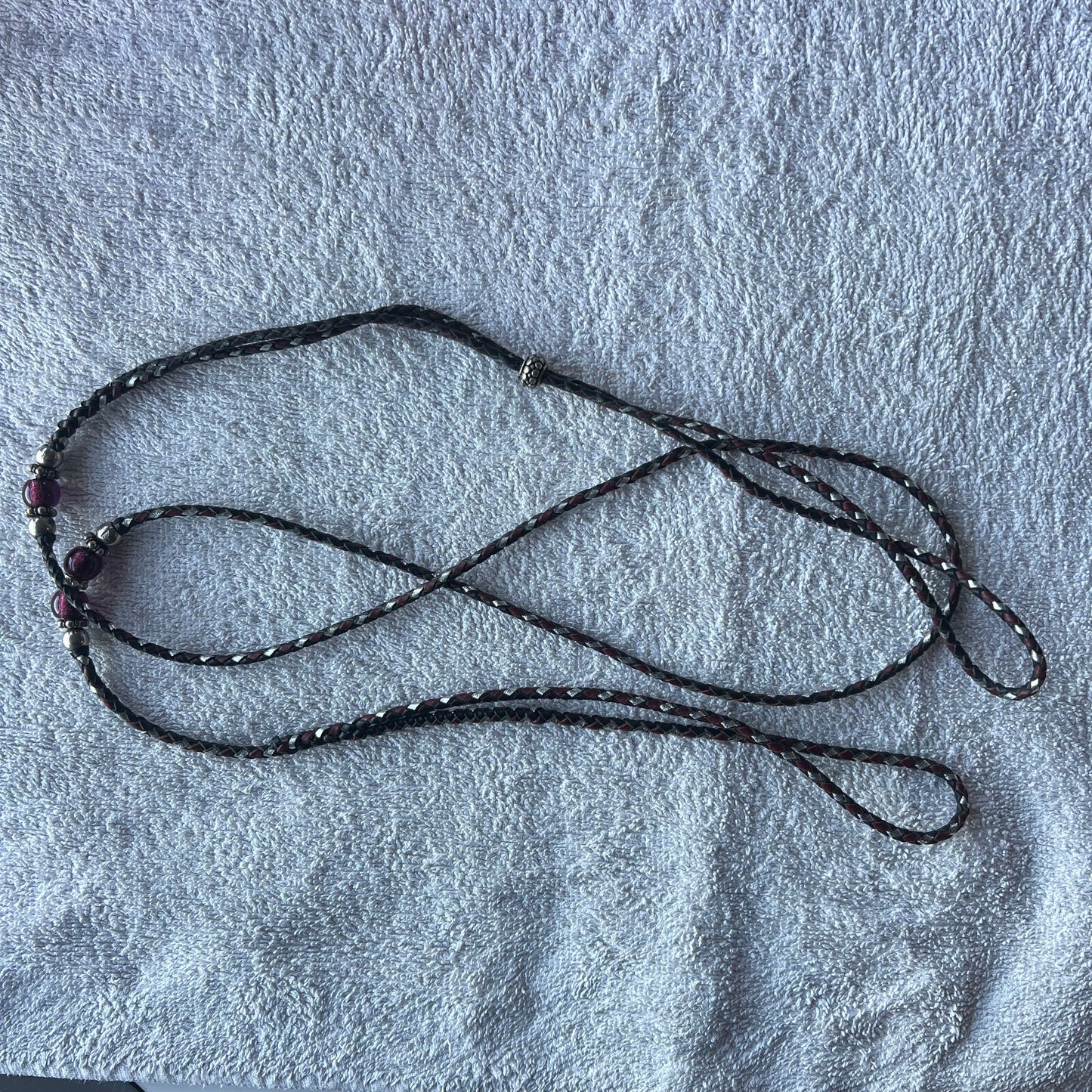 Handmade woven lead with beads