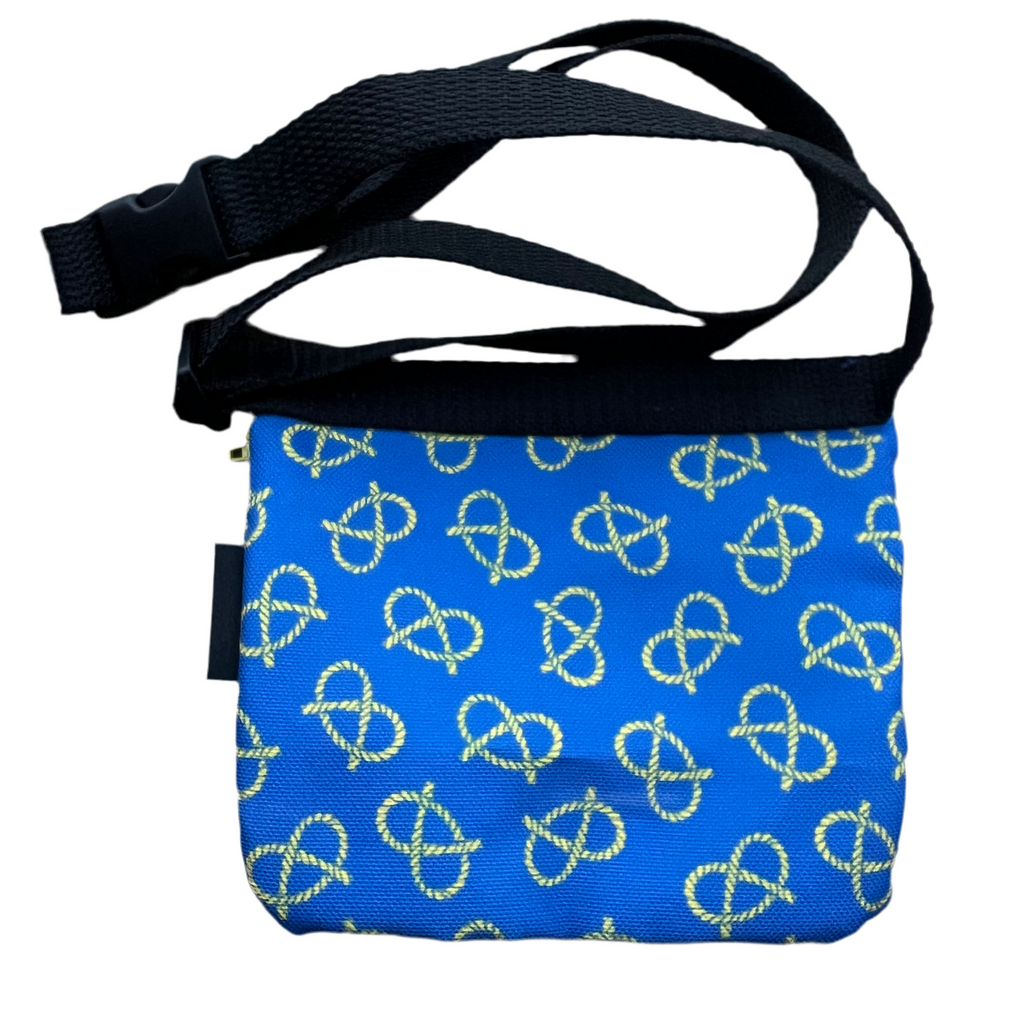 Staffordshire Bull Terrier Treat Bait Bag – Blue & Yellow Stafford Knot