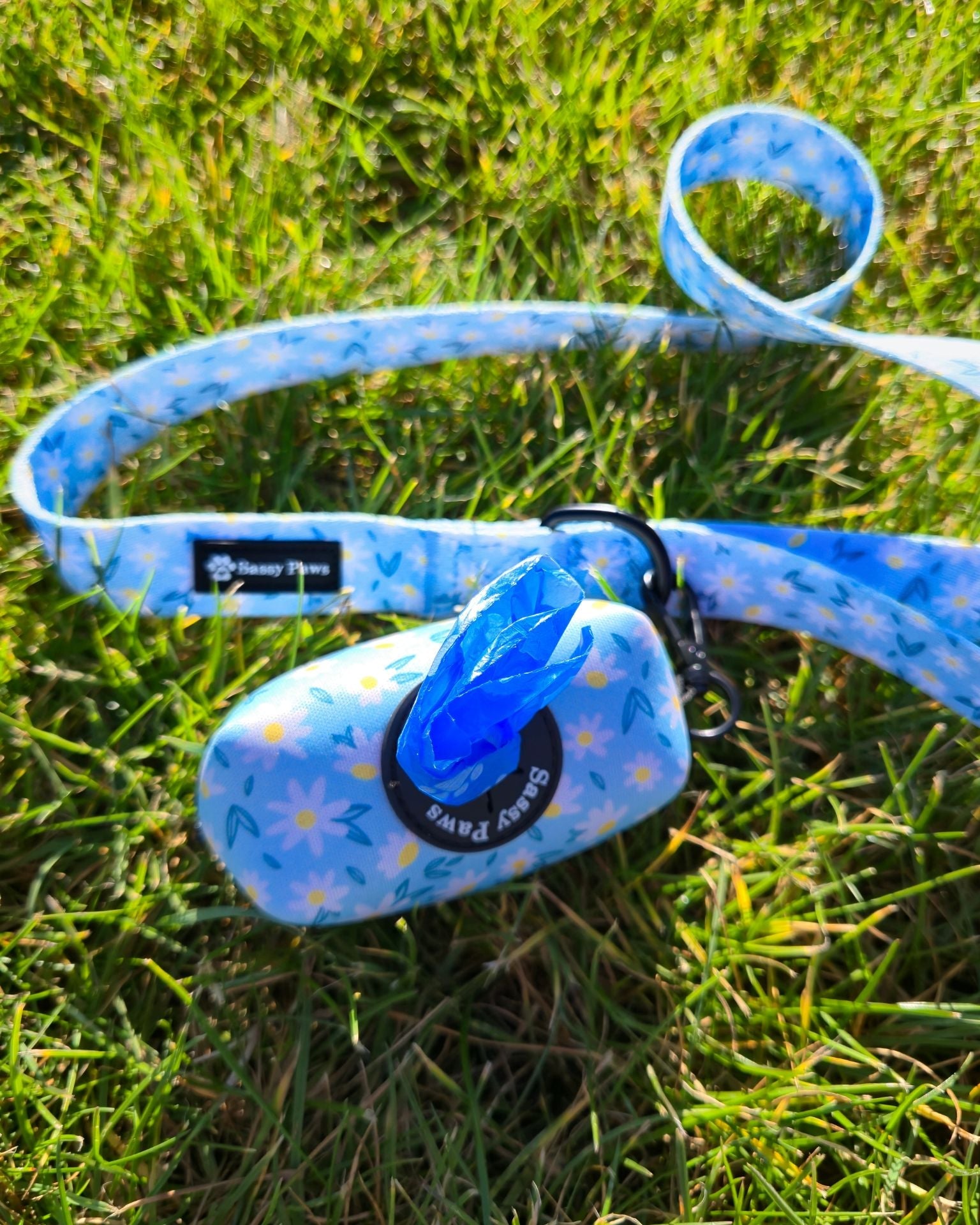 Pick Up Bag Holder - Daisy Meadow