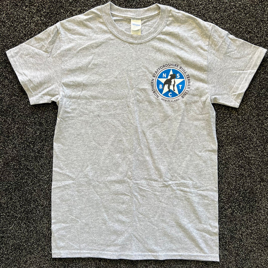Gray t-shirt with a logo on a black textured background