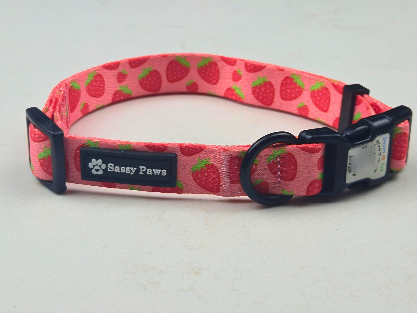 Dog Collar - Easy Scan QR ID - Strawberry Field