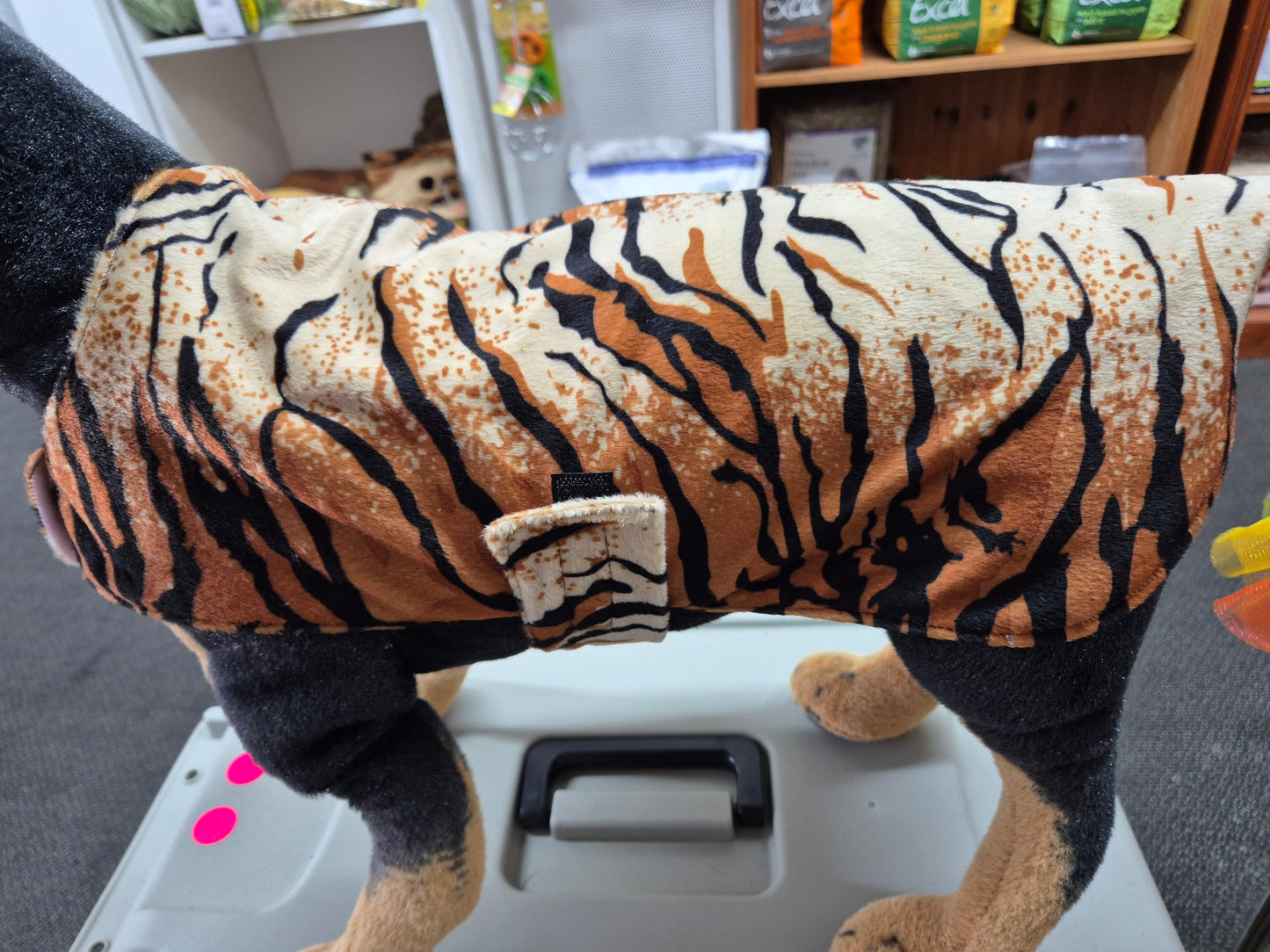 *Limited Edition* ROAR - Size 45cm.